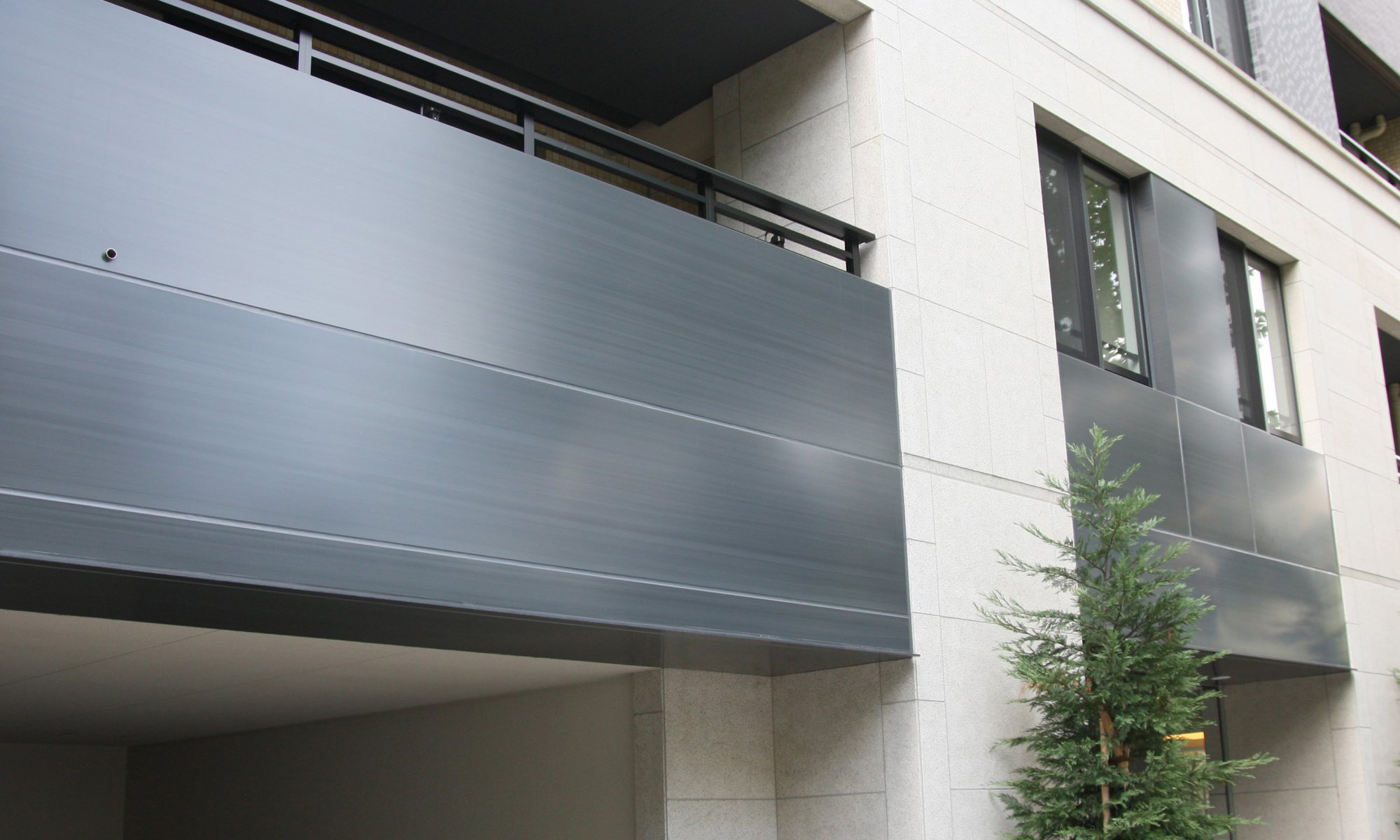 明日をつなぐ 色の世界へ